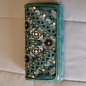 Montana West wallet